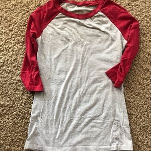 Raglan tee